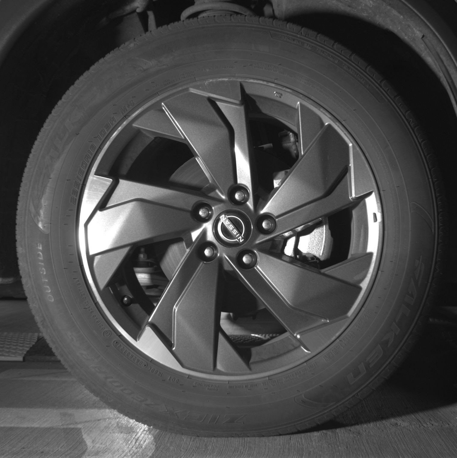 Used 2025 Nissan Rogue SV FWD image 16