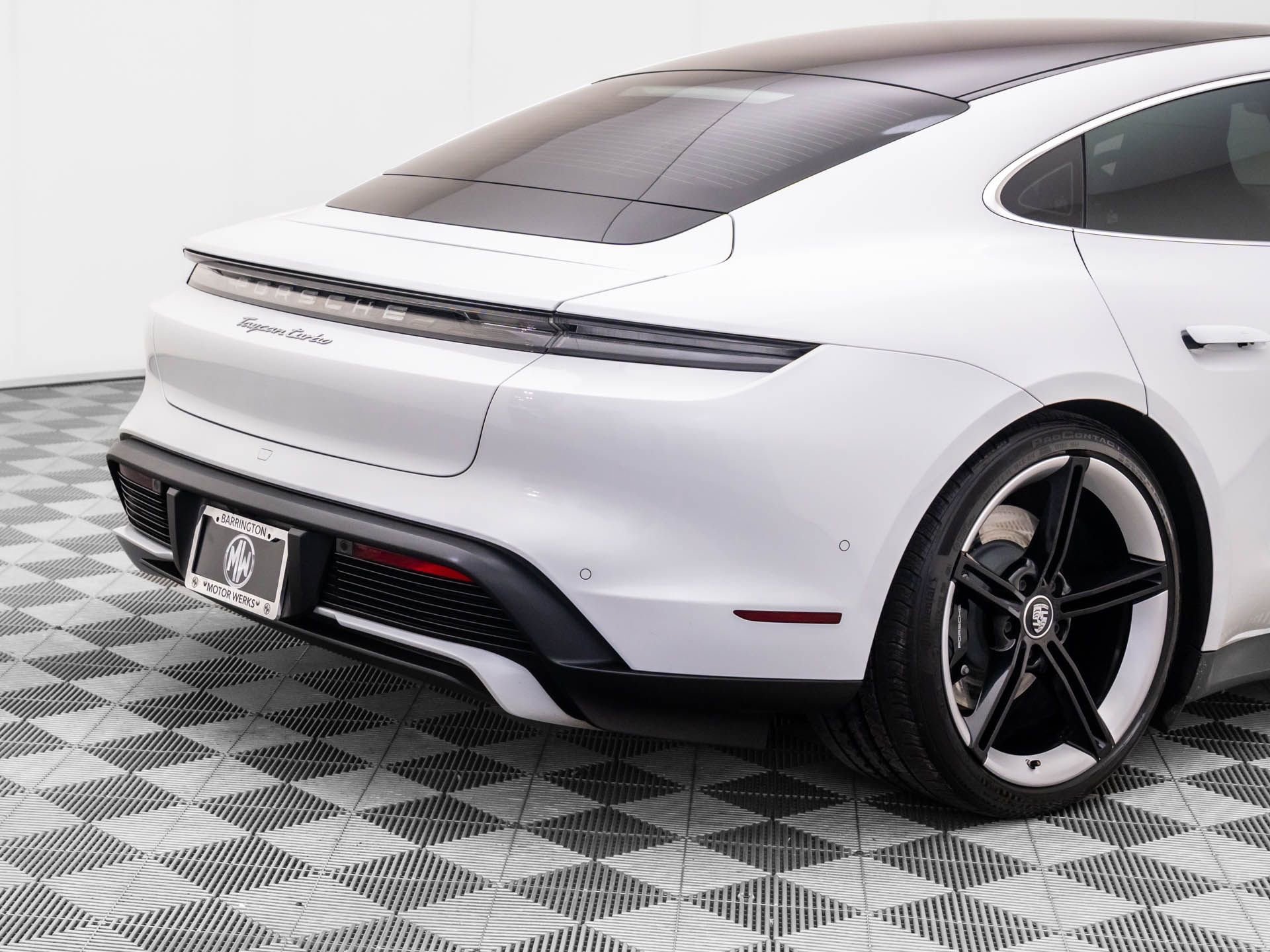 Certified 2020 Porsche Taycan Turbo image 36