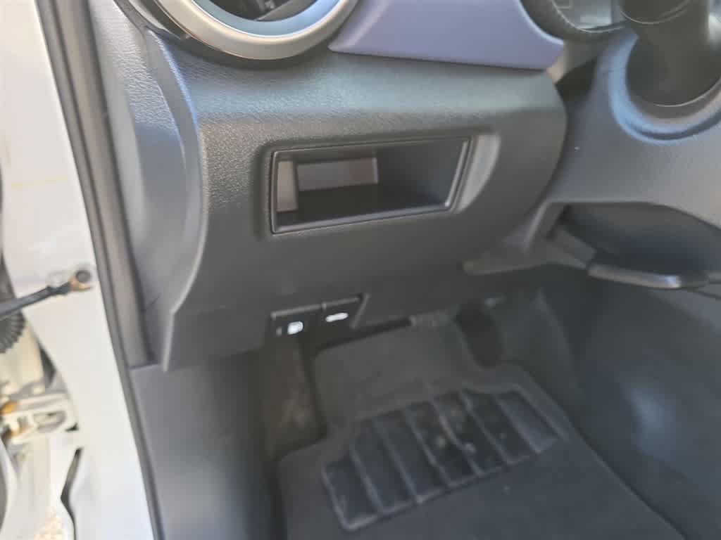 Used 2024 Nissan Versa SV FWD image 13