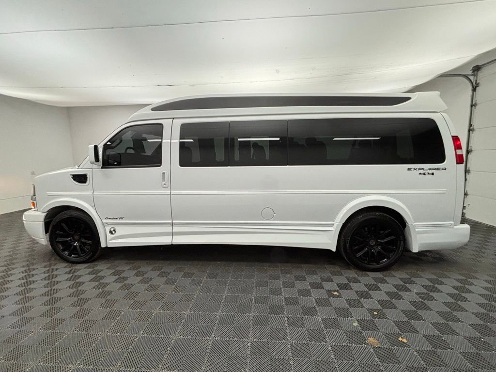 Used 2020 Chevrolet Express 2500 Extended w/ Enhanced Convenience Package image 12