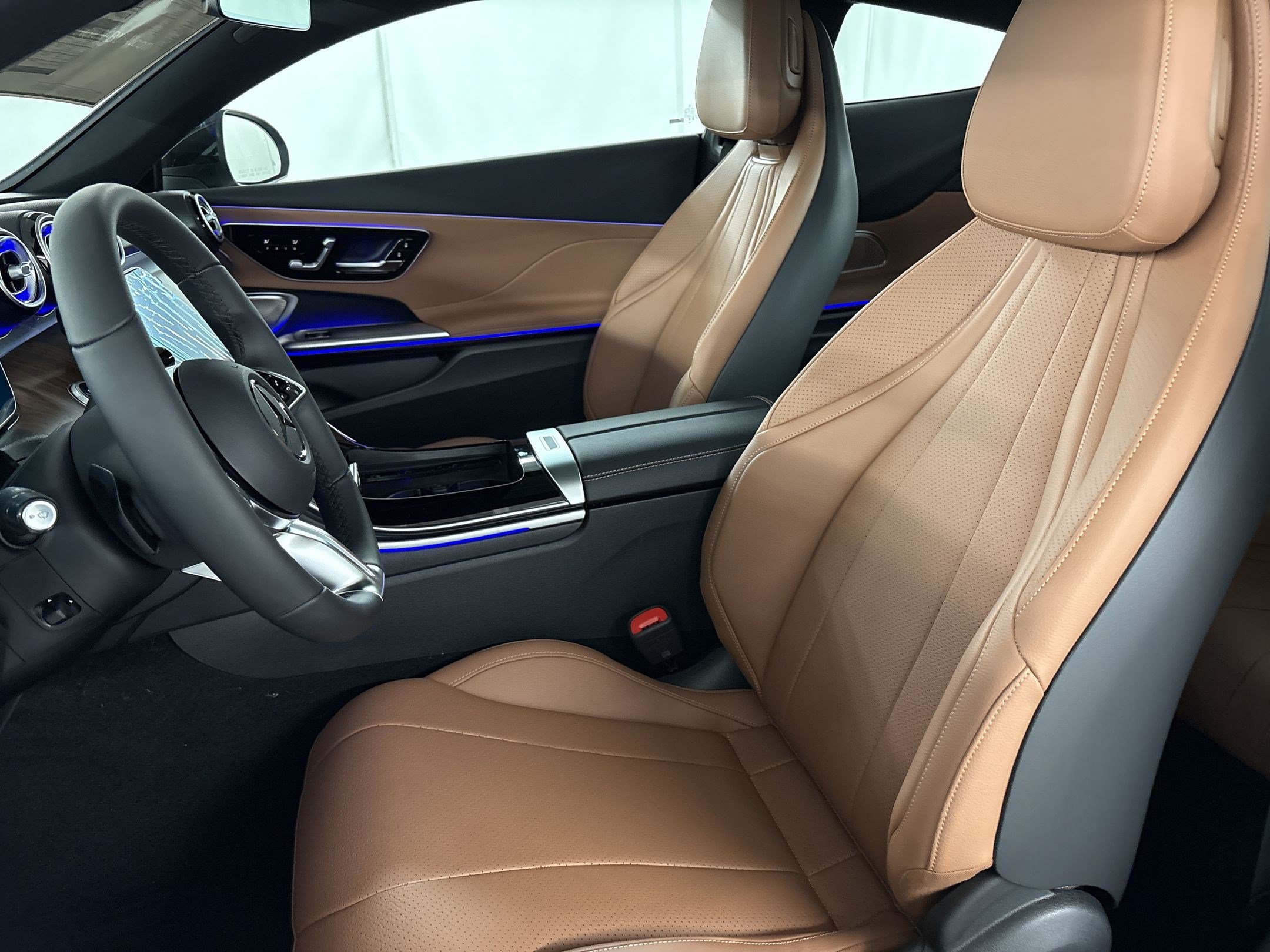 New 2026 Mercedes-Benz CLE 300 4MATIC Coupe image 5