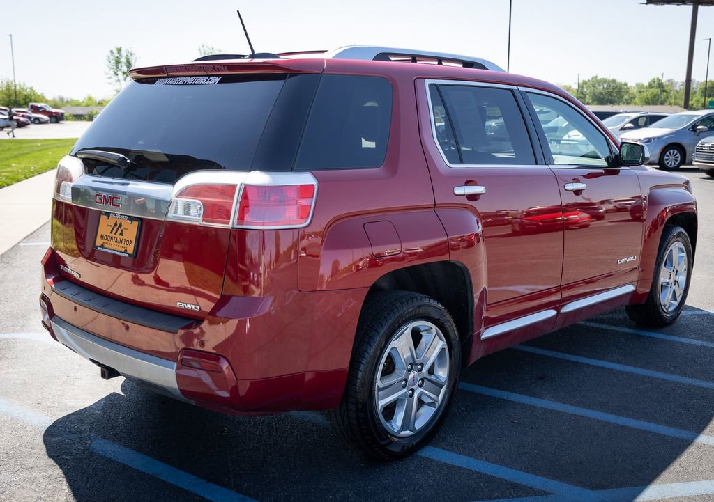 Used 2015 GMC Terrain Denali w/ Cargo Package image 9