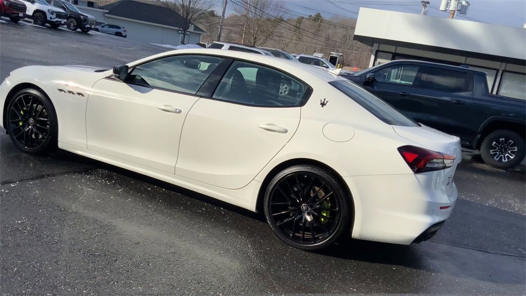 Used 2022 Maserati Ghibli Modena Q4 image 6