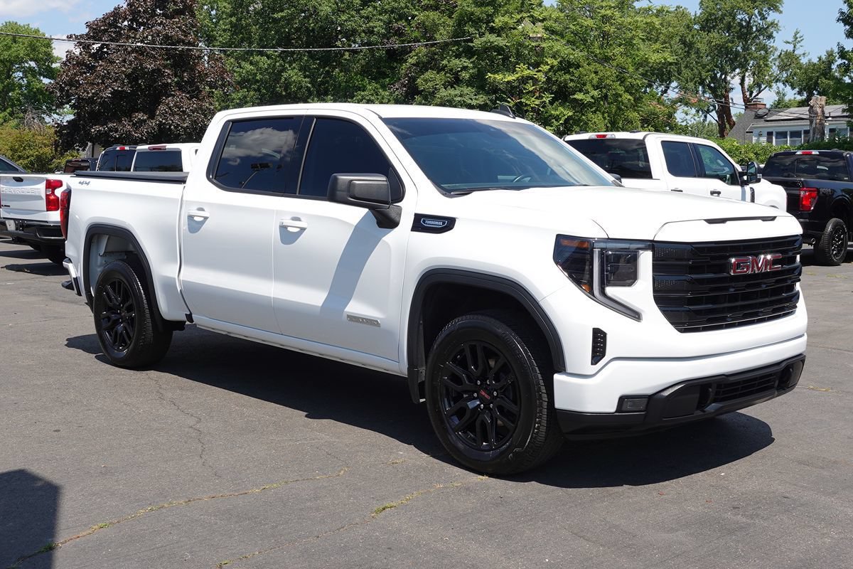 Used 2025 GMC Sierra 1500 Elevation AWD/4WD image 4
