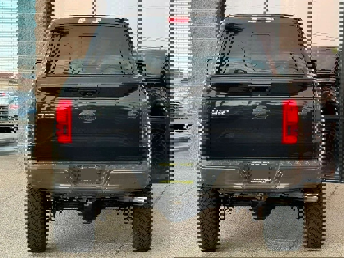 Used 2015 Ford F150 King Ranch w/ Equipment Group 601A Luxury AWD/4WD image 11