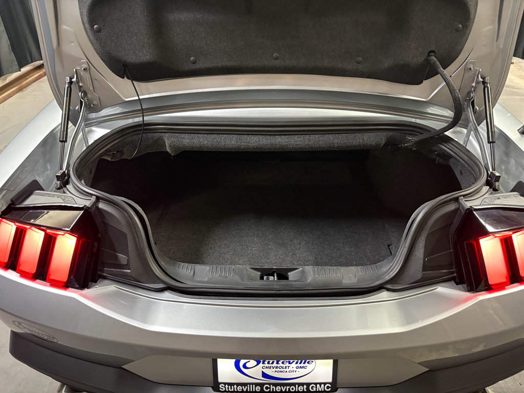 Used 2024 Ford Mustang Premium RWD image 25