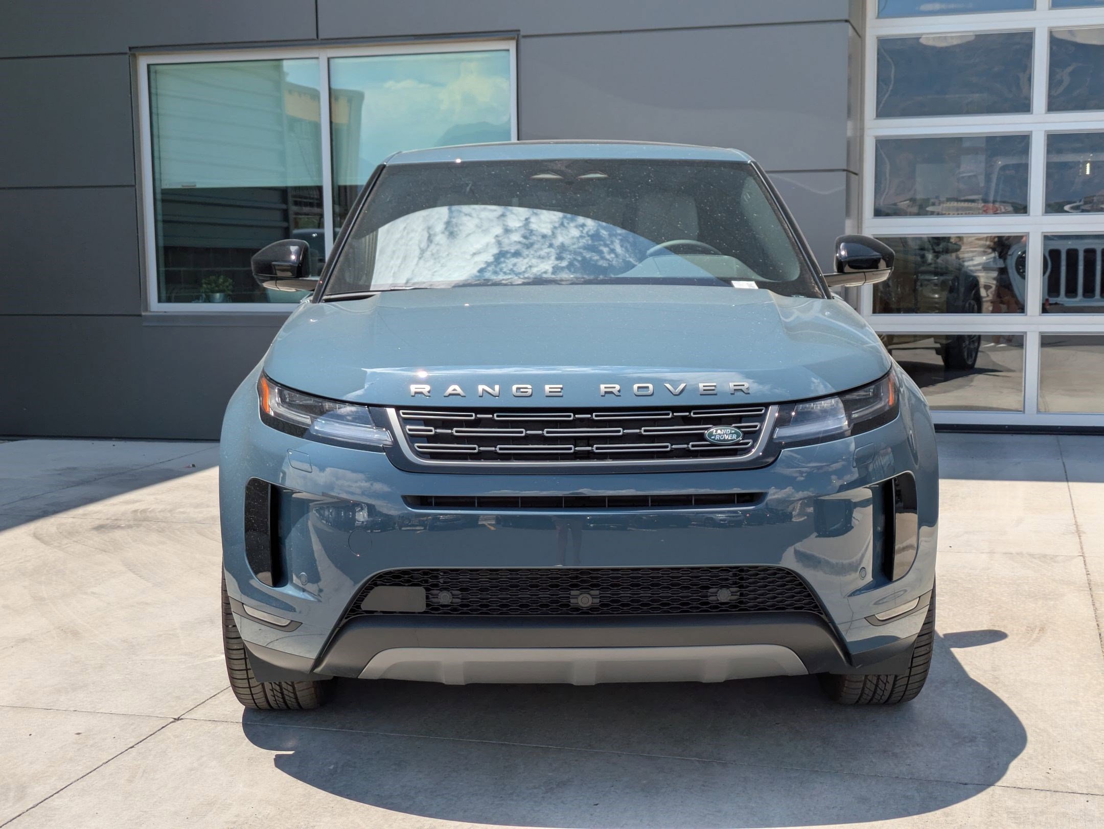 New 2026 Land Rover Range Rover Evoque S image 2