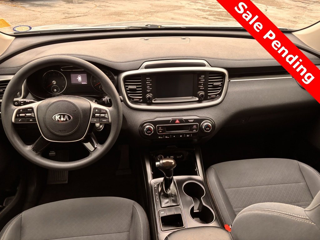 Used 2019 Kia Sorento LX image 4