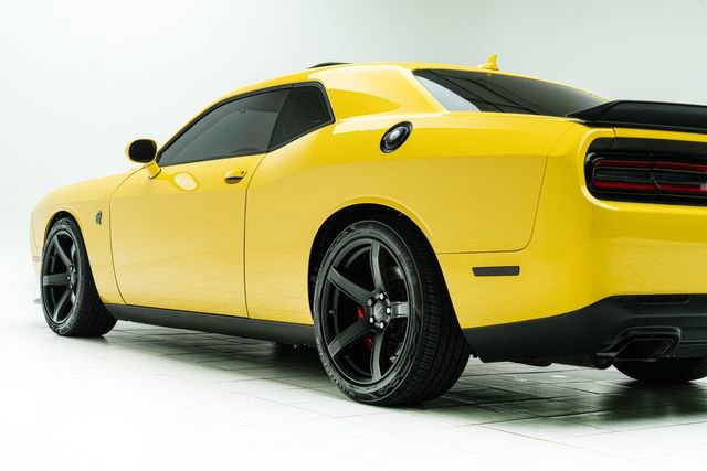 Used 2017 Dodge Challenger SRT Hellcat image 18