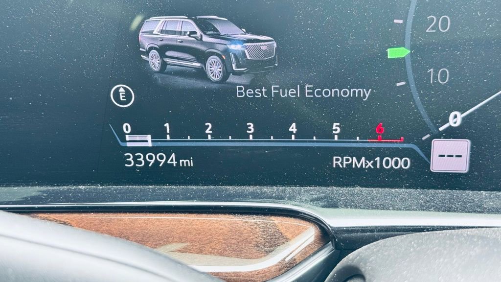 Used 2021 Cadillac Escalade Premium Luxury Platinum image 17