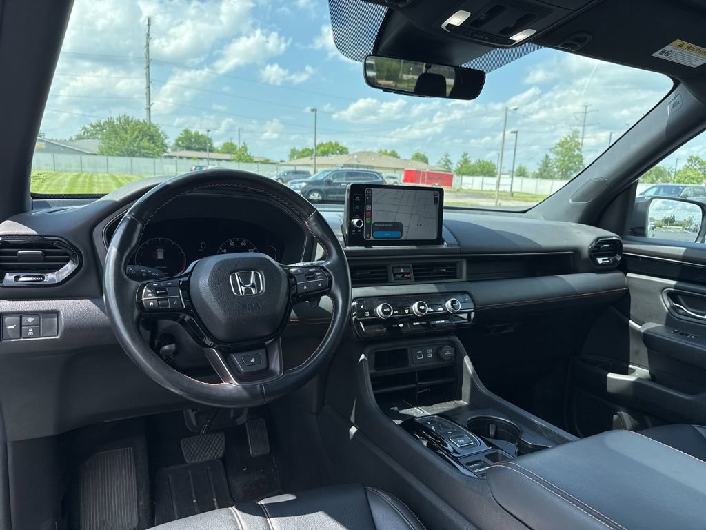 Used 2023 Honda Pilot TrailSport image 10
