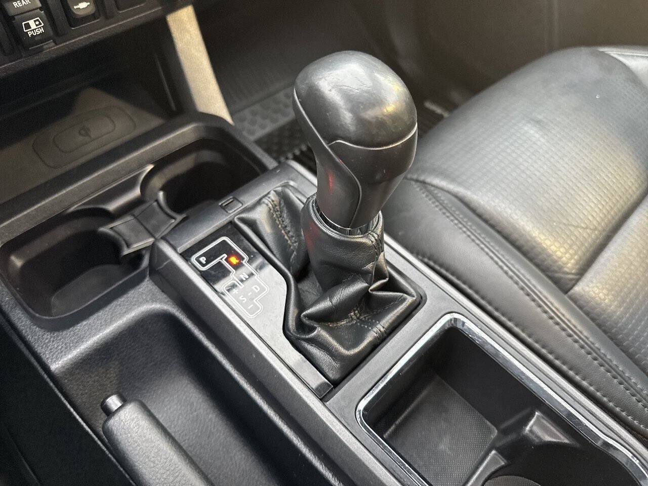 Used 2019 Toyota Tacoma TRD Sport AWD/4WD image 41