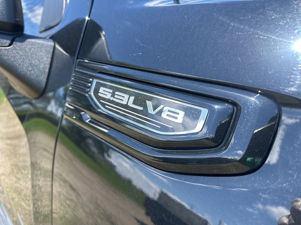 Used 2019 GMC Sierra 1500 Elevation w/ Elevation Value Package AWD/4WD image 7