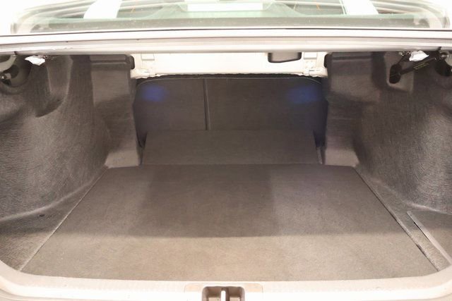 Used 2025 Toyota Camry SE image 28