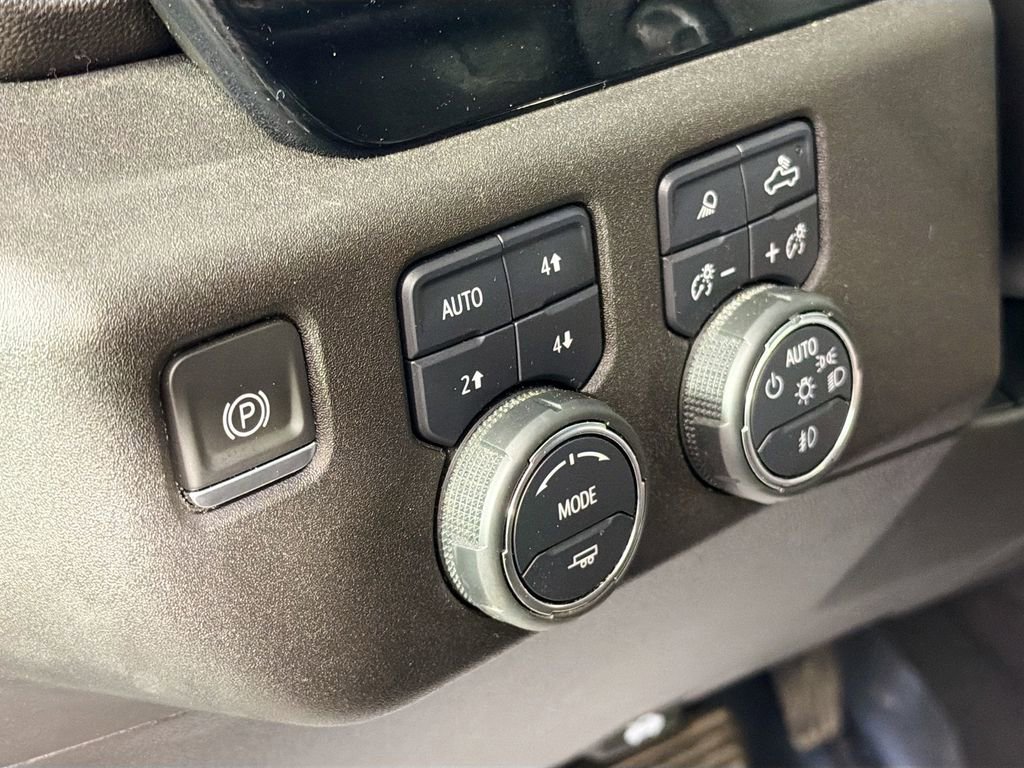 Used 2024 Chevrolet Silverado 1500 High Country w/ Z71 Off-Road Package image 10