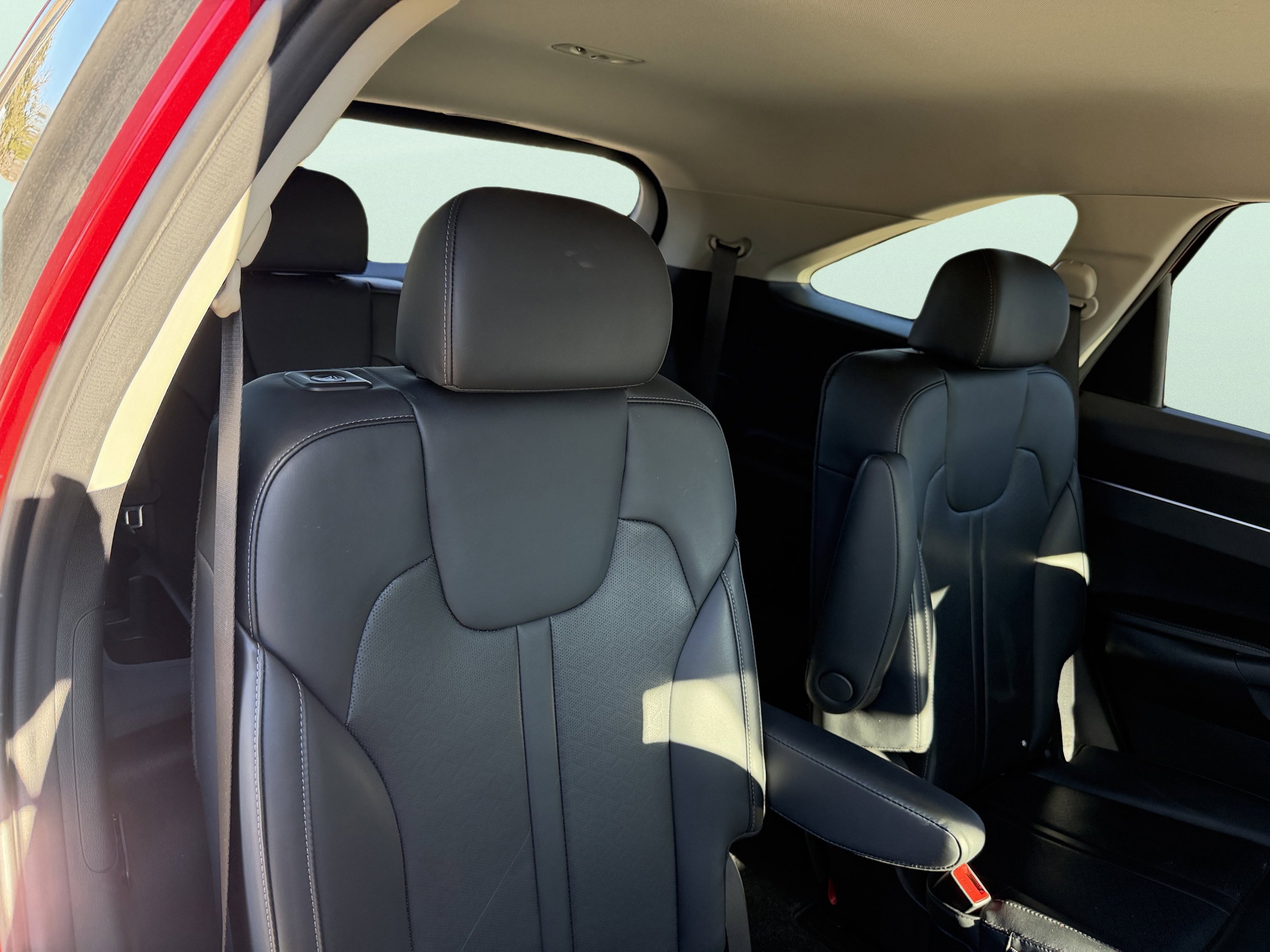 Used 2023 Kia Sorento EX image 39