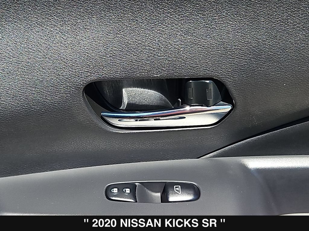 Used 2020 Nissan Kicks SR w/ SR Premium Package FWD image 32