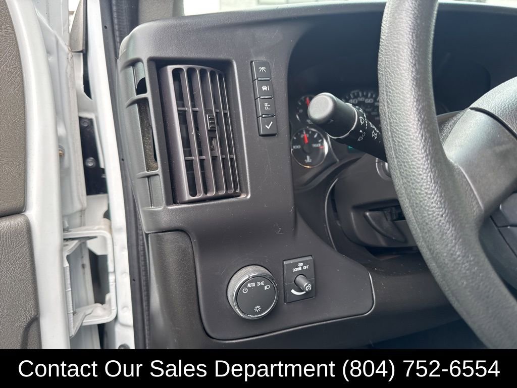 Used 2024 GMC Savana 2500 w/ Driver Convenience Package image 15