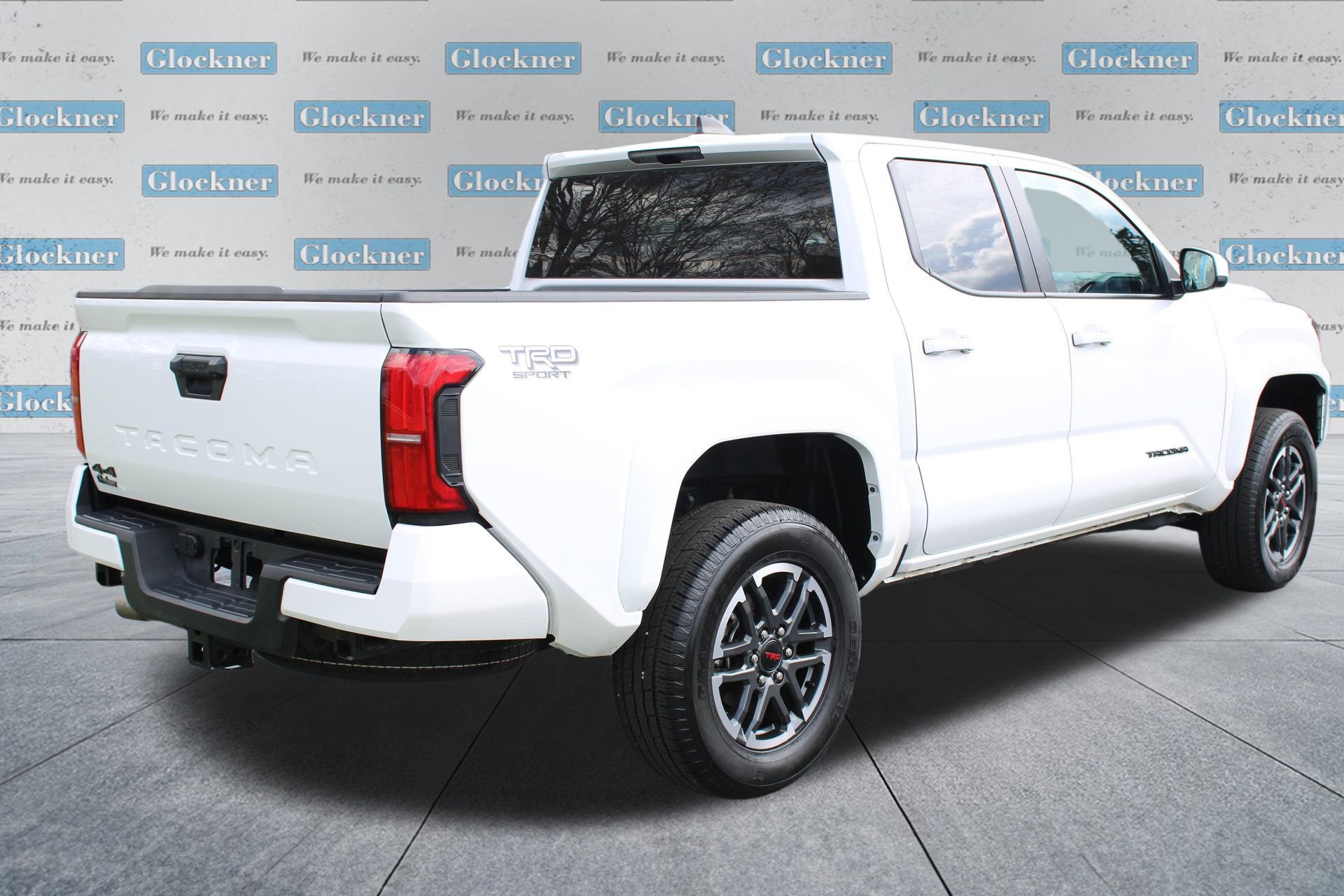 Used 2025 Toyota Tacoma TRD Sport image 6