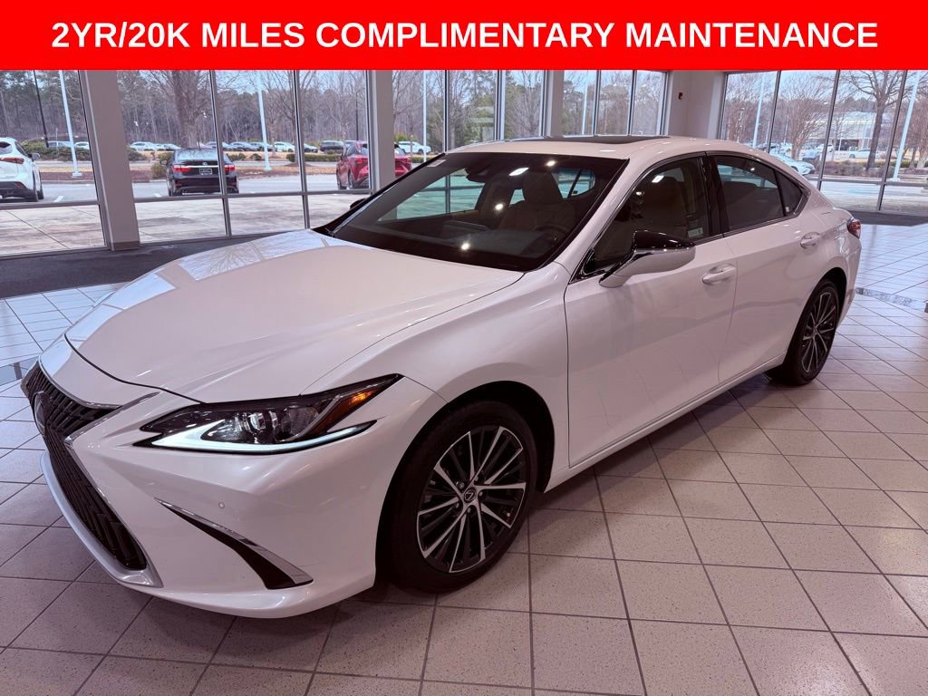 Certified 2024 Lexus ES 250 w/ Premium Package image 3