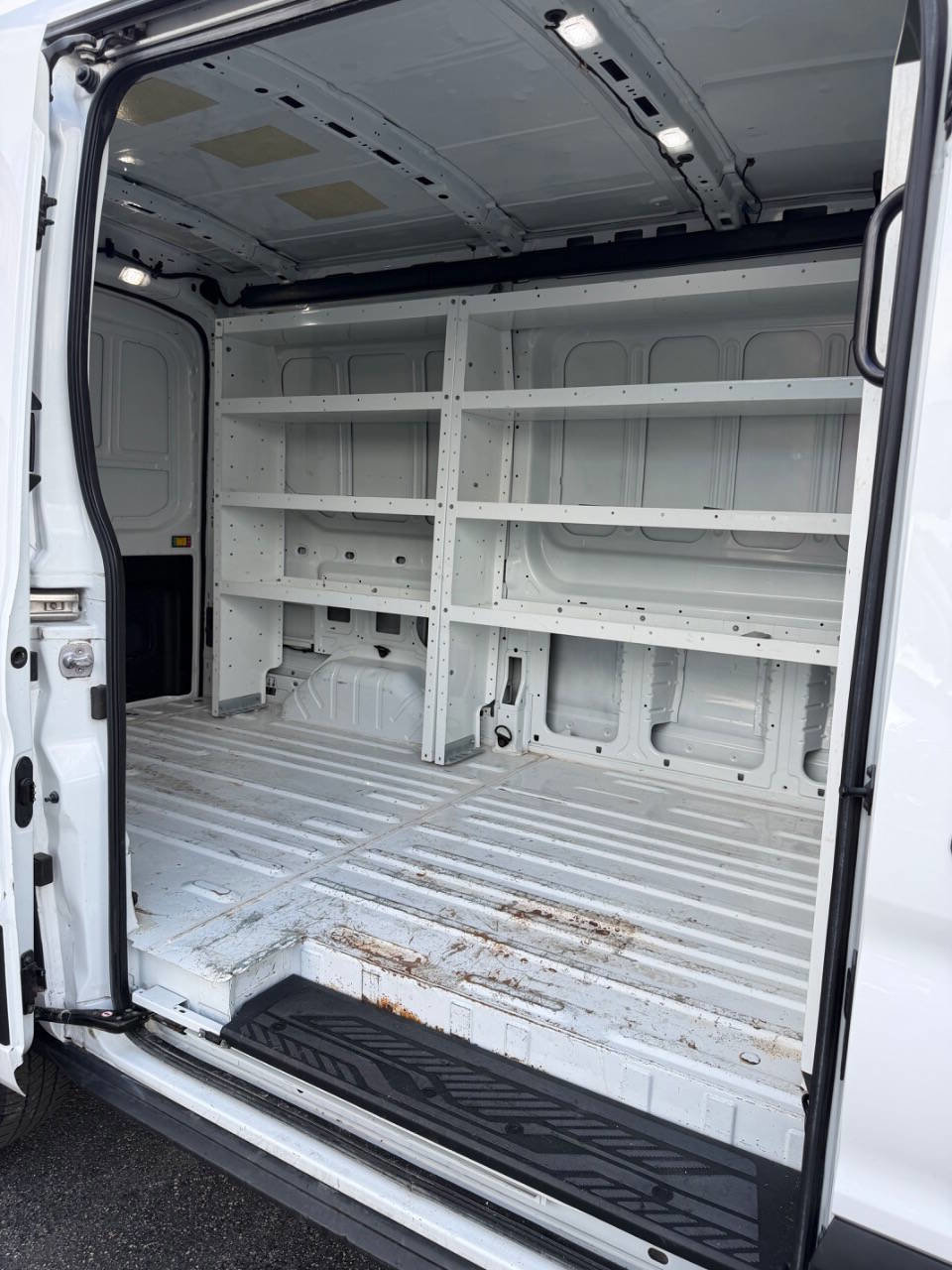 Used 2020 Ford Transit 250 Medium Roof image 16