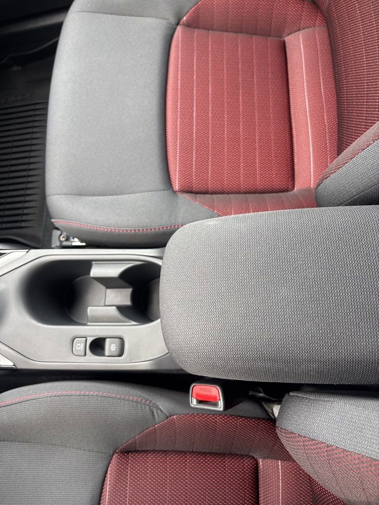 Used 2026 Toyota Corolla SE image 17