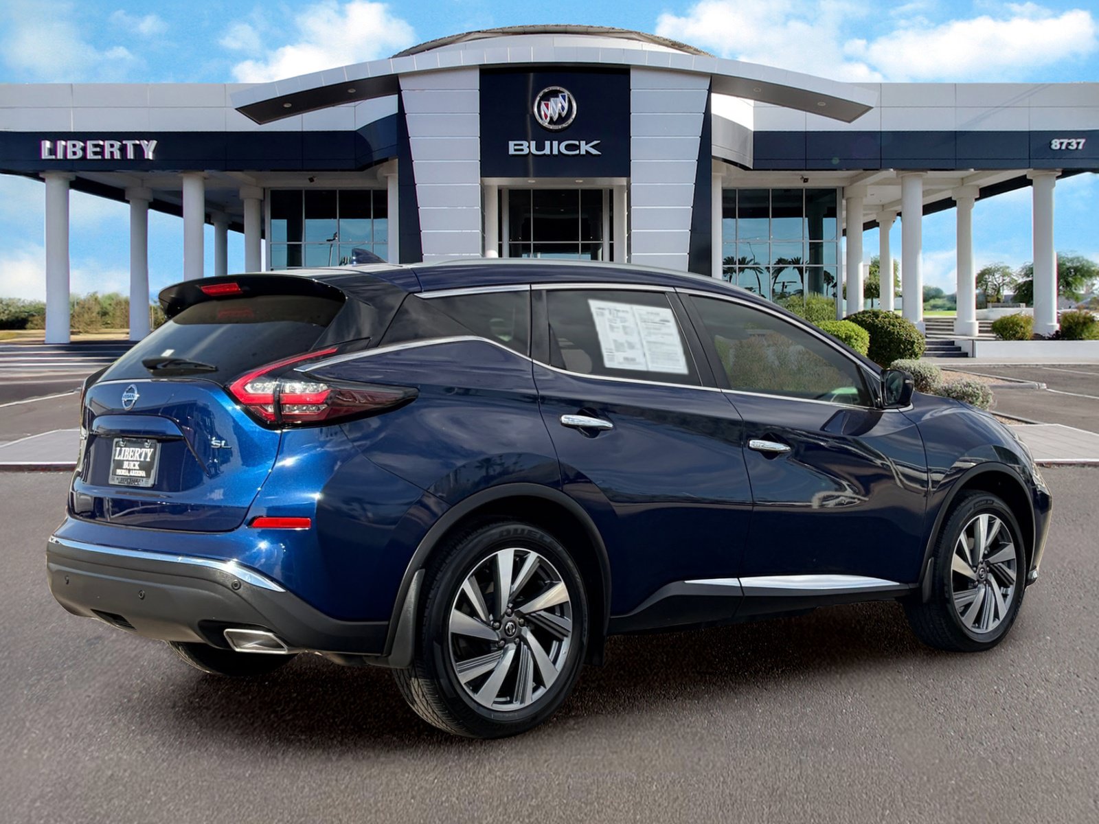 Used 2020 Nissan Murano SL FWD image 3