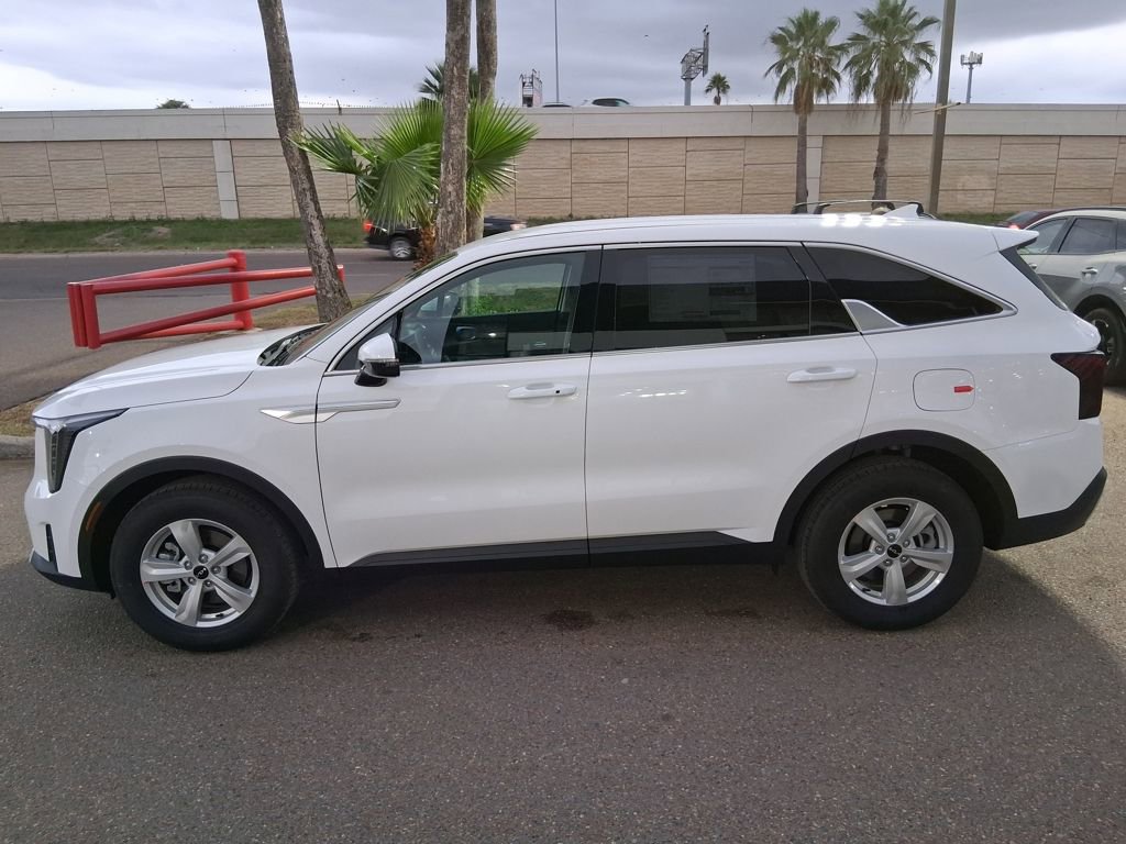 New 2026 Kia Sorento LX FWD image 4