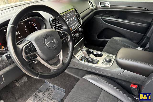 Used 2022 Jeep Grand Cherokee Laredo X AWD/4WD image 10