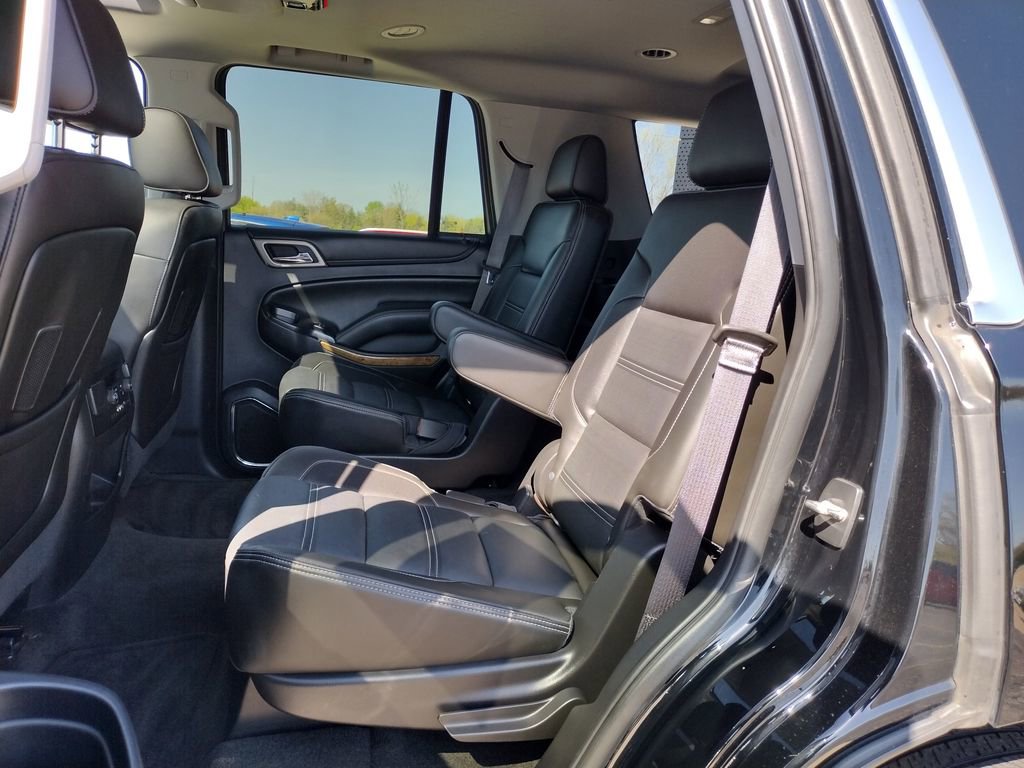 Used 2015 GMC Yukon Denali w/ Premium Package AWD/4WD image 14