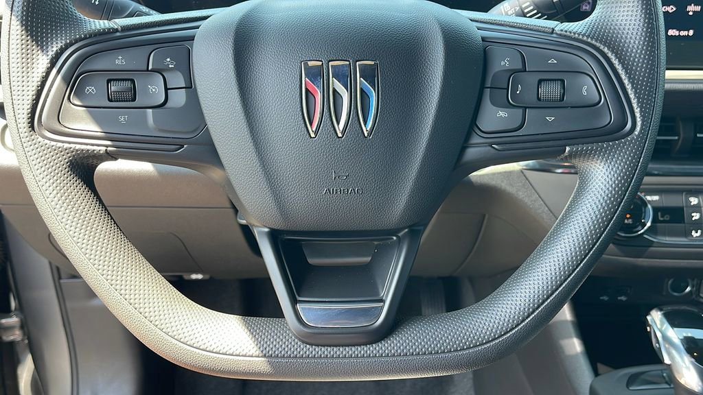 Used 2024 Buick Envista Preferred w/ Advanced Safety Package FWD image 22