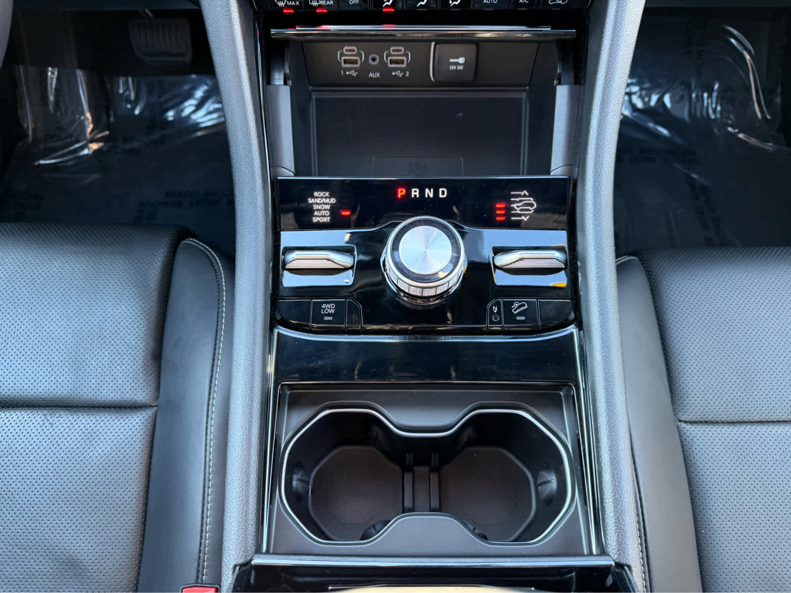 Used 2024 Jeep Grand Cherokee Overland w/ Luxury Tech Group IV image 25