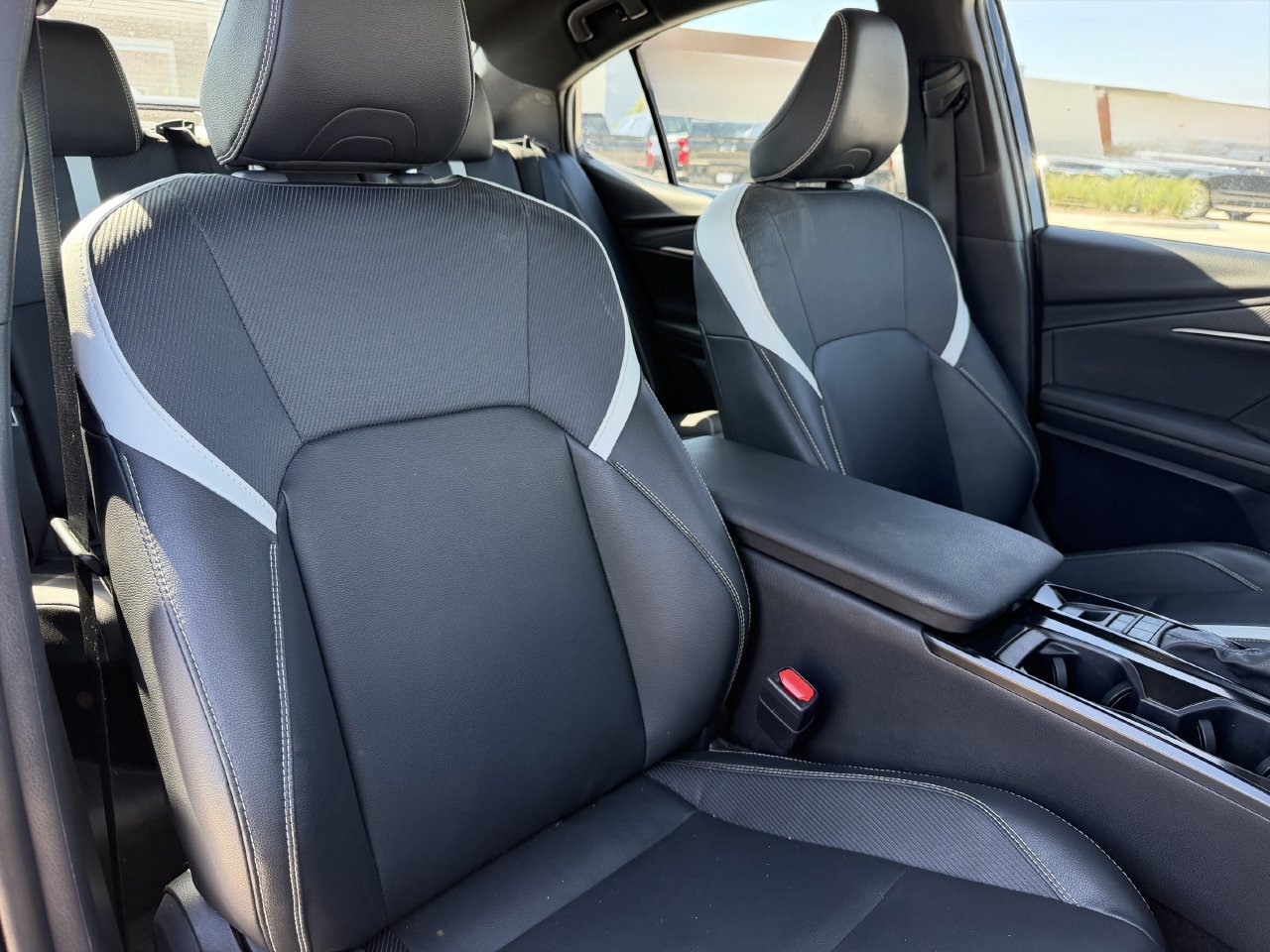 Used 2025 Toyota Camry SE FWD image 24