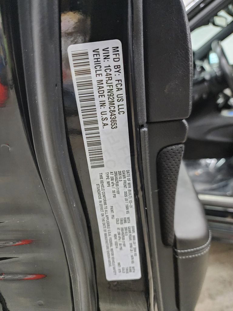 Used 2021 Jeep Grand Cherokee Trackhawk image 45