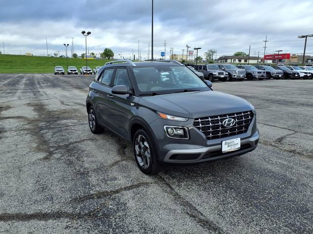 Used 2025 Hyundai Venue SEL FWD image 6