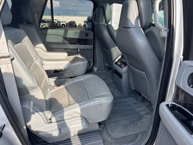 Used 2018 Lincoln Navigator L Reserve w/ Cargo Package AWD/4WD image 25