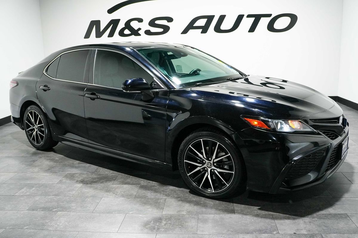 Used 2022 Toyota Camry SE FWD image 7