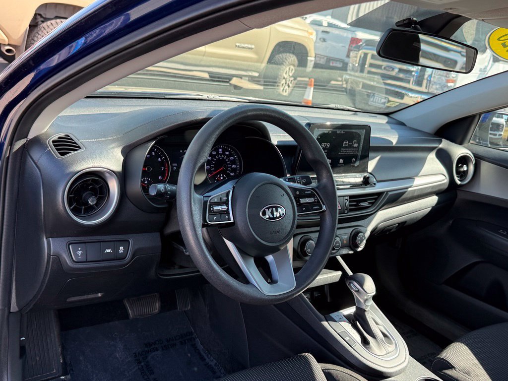 Used 2020 Kia Forte LXS FWD image 4