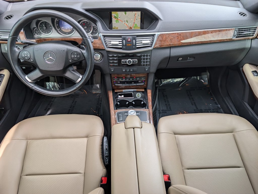 Used 2012 Mercedes-Benz E 350 4MATIC Sedan image 21