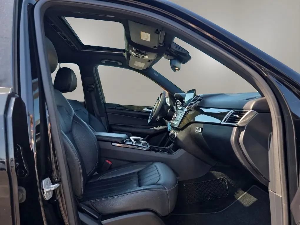 Used 2018 Mercedes-Benz GLE 350 image 48