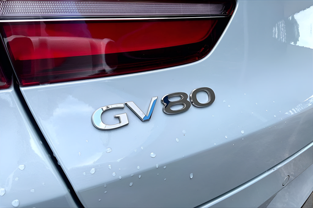 Used 2025 Genesis GV80 3.5T e-SC AWD/4WD image 32