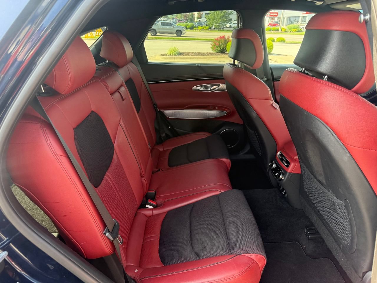 Used 2023 Genesis GV70 2.5T w/ Sport Prestige Package AWD/4WD image 8
