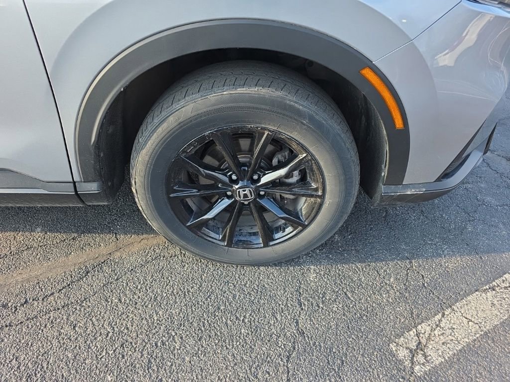 Used 2023 Honda CR-V LX image 9