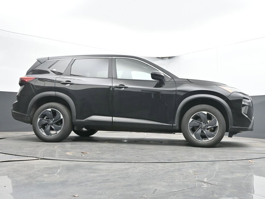 Used 2025 Nissan Rogue SV AWD/4WD image 31