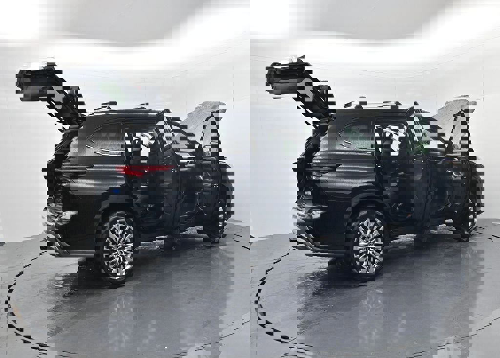 New 2026 Toyota Highlander Platinum image 72