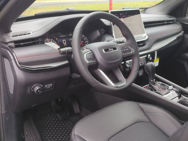 New 2026 Jeep Compass Trailhawk AWD/4WD image 29