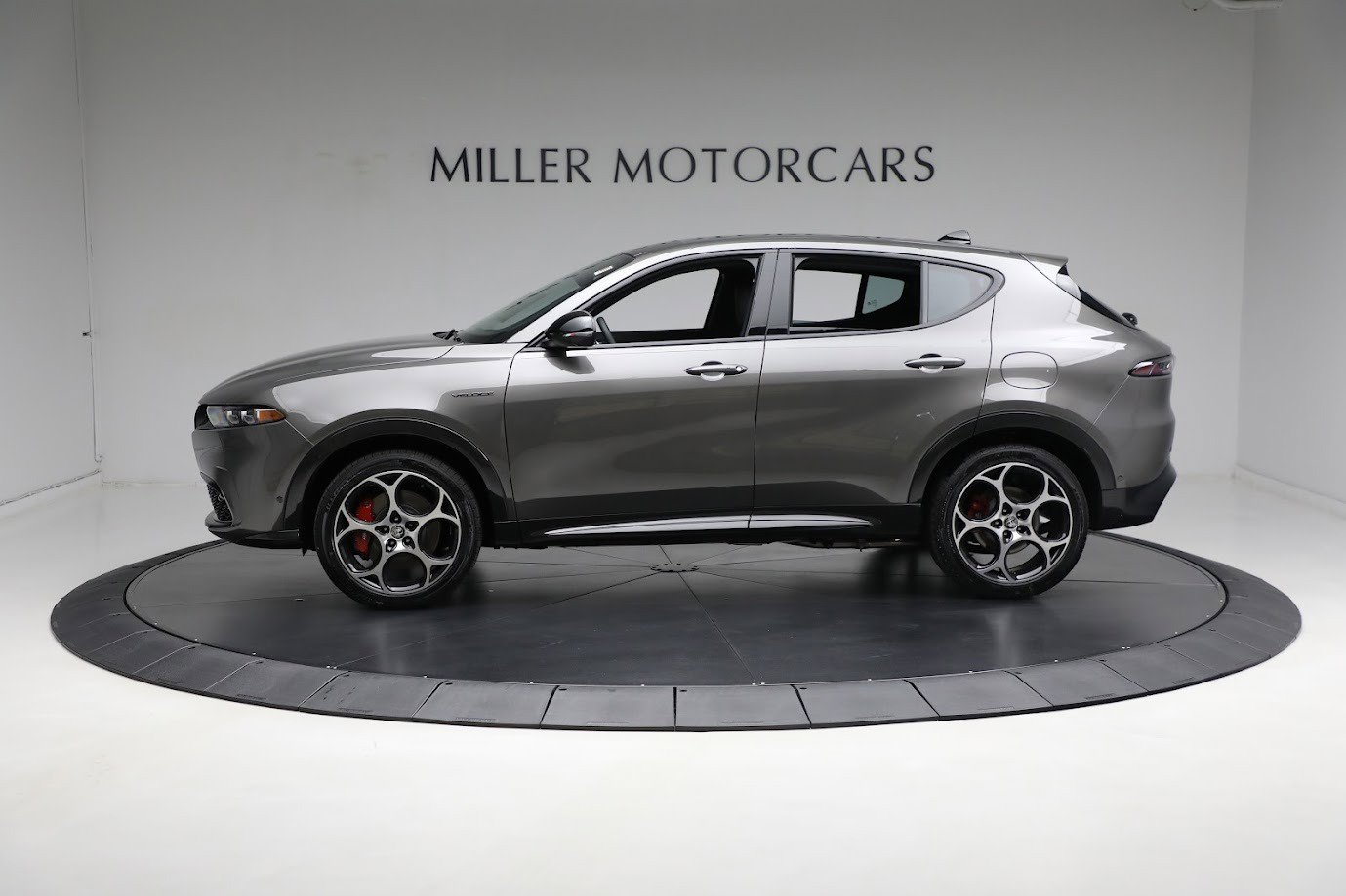 Used 2024 Alfa Romeo Tonale Veloce image 3