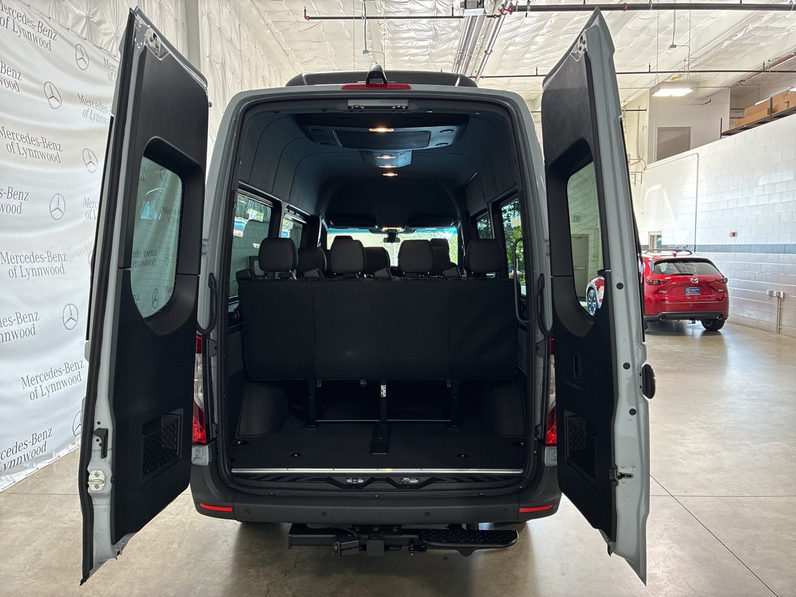 New 2025 Mercedes-Benz Sprinter 2500 image 18