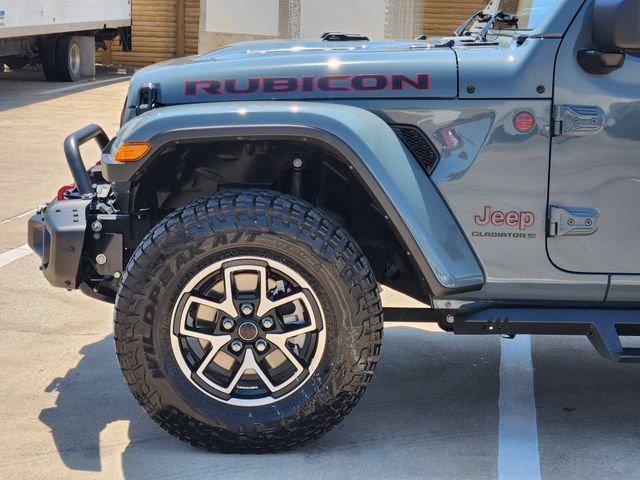 Used 2024 Jeep Gladiator Rubicon AWD/4WD image 15