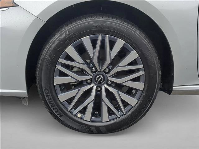 Used 2025 Nissan Altima 2.5 SV image 27